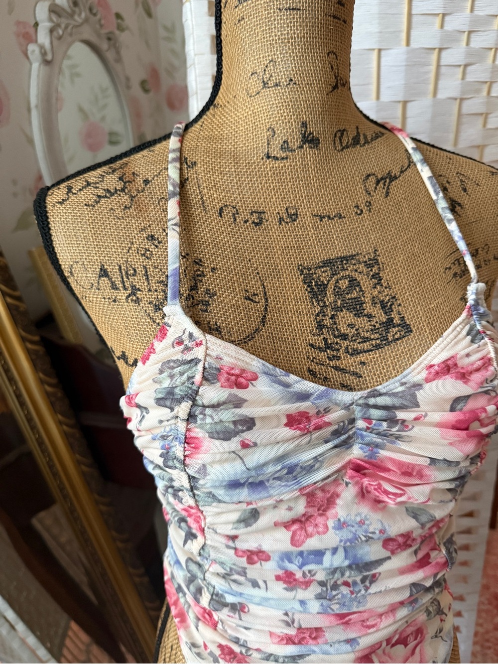 Floral Ruched Tank Top - Picture 4 of 7
